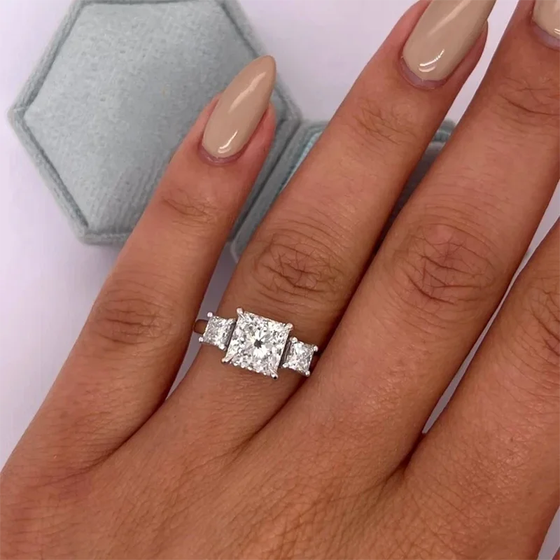 1.5CT Main Stone CVD HPHT Princess Cut Wedding Ring IGI Certified DEF VS-VVS Lab Grown Diamond 950 Platinum Ring For Lady