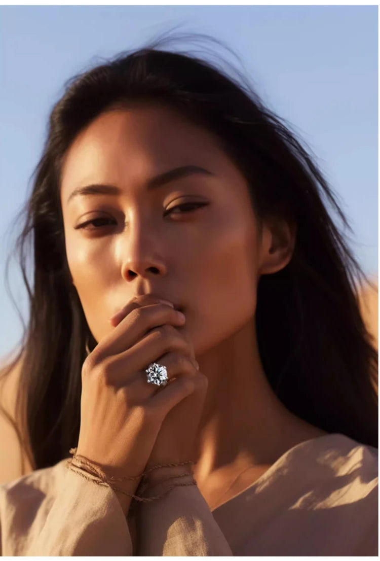 The Showstopper - 1.0ct D VVS Lab Grown Diamond Ring in 18K Gold