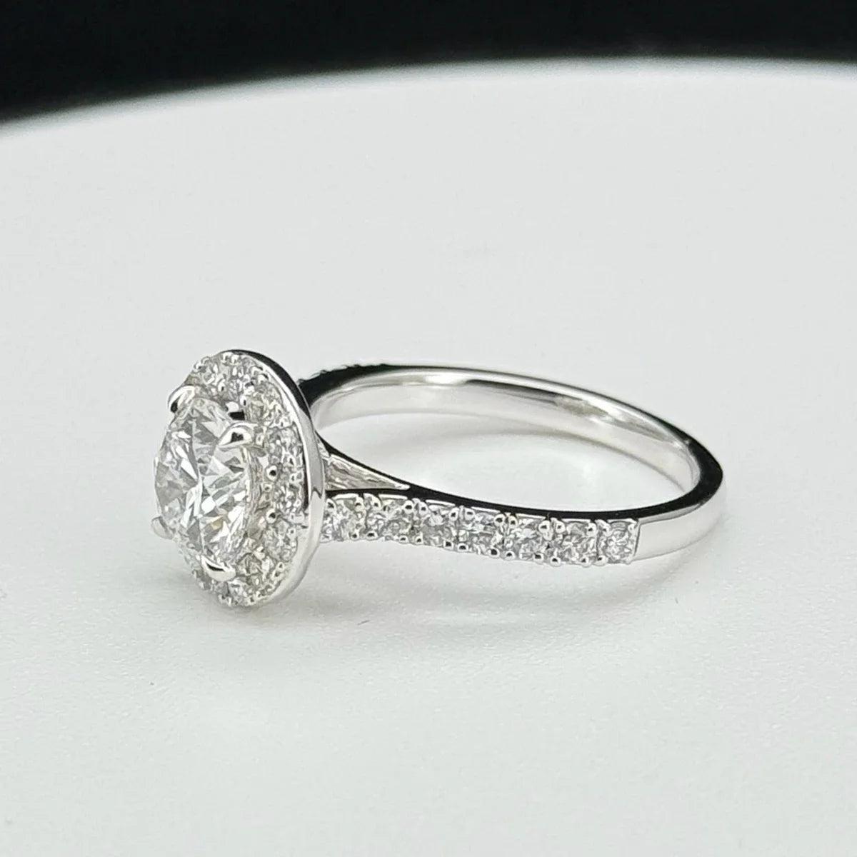 Desire & Fire - 3ct D VS1 Lab Grown Diamond Sunflower Ring